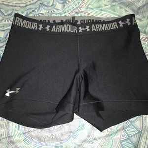 Black under armor spandex